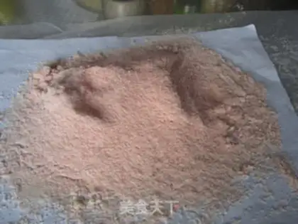 Make Strawberry Macalon step 1