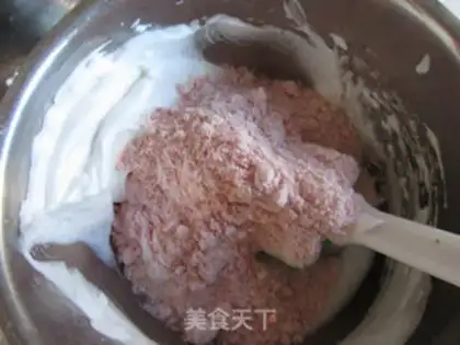 Make Strawberry Macalon step 5