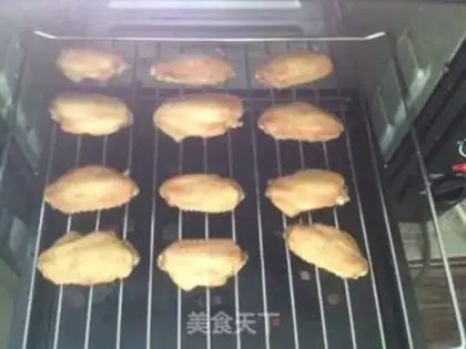 Make The honey is on the wings step 4