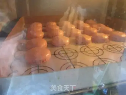 Make Strawberry Macalon step 13