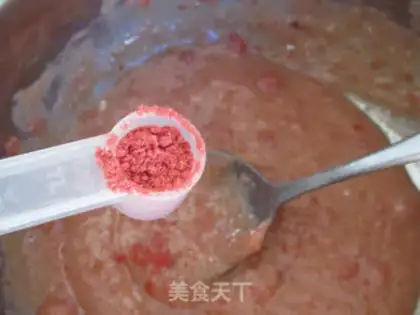 Make Strawberry Macalon step 19