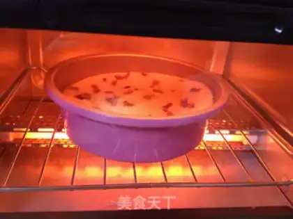 Make Red-tree soft yellow cake step 5