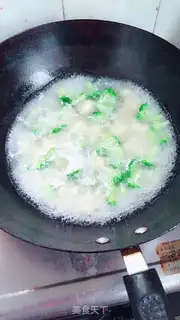 Make The broccoli eggnog soup step 5