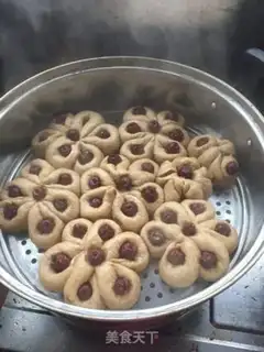 Make The date buns step 3