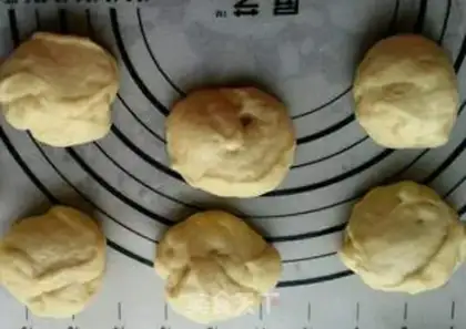 Make Garlic buns step 3