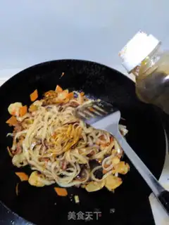 Make Squirt chicken silkball noodles step 11