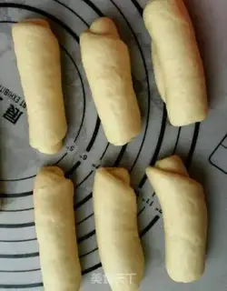 Make Garlic buns step 5