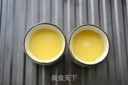 Make Autumn evaporated eggs step 2