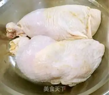 Make A veggie roll on a tin paper chicken leg step 0