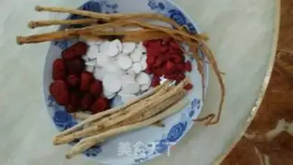 Make Sakura Mountain medicine for pork bone soup step 0