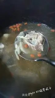 Make Sakura Mountain medicine for pork bone soup step 7