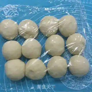 Make Onion cheese bread step 4