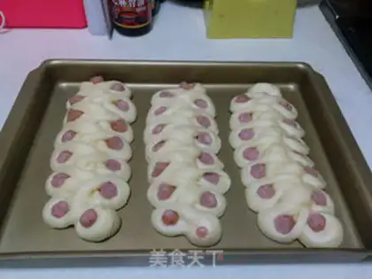 Make Celery sausage bread step 15
