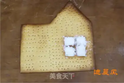 Make Christmas gingerbread house step 6