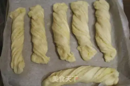 Make Coconut bar bread step 26