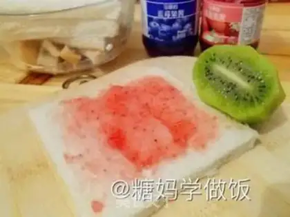 Make Simple fruit sandwich step 0