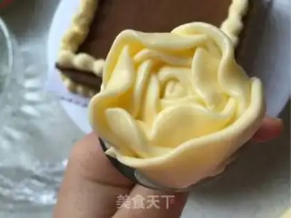 Make Chocolate mousse cake step 15