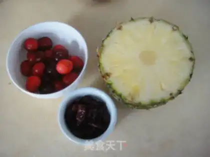 Make Pineapple cranberry rice step 1