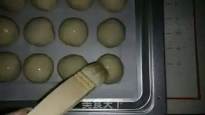 Make A lunar cake step 19