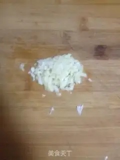 Make Garlic oatmeal step 1