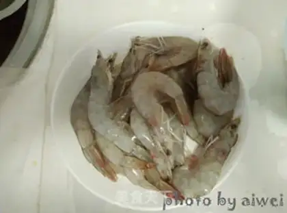 Make Garlic shrimp step 1