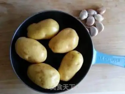 Make Sea salt baked potatoes step 0