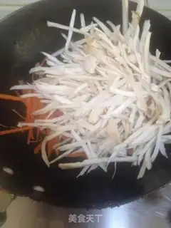Make The dryer tore the apricot mushrooms step 3