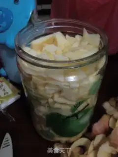 Make Apple vinegar step 1