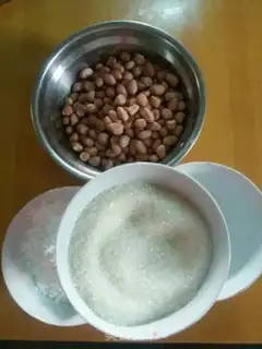 Make Hanging frost peanuts step 0