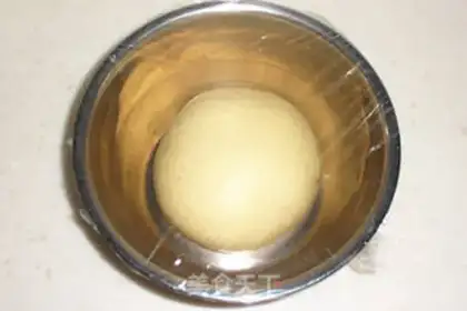 Make Light cream toast step 1