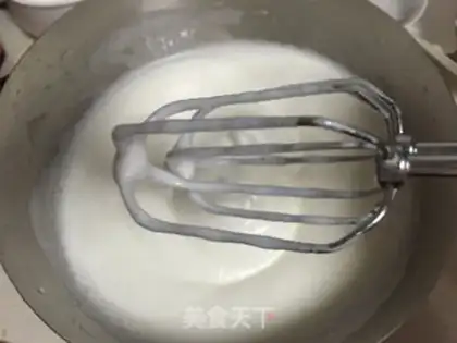 Make Chestnut cream roll step 3