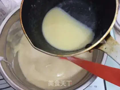 Make Chestnut cream roll step 9