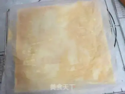Make Chestnut cream roll step 12