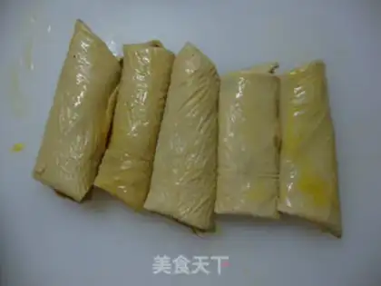 Make Cream oil rolls step 5
