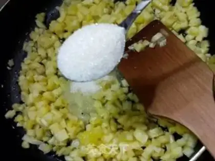 Make Pineapple bag step 16