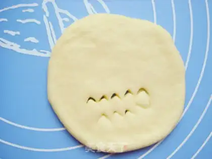 Make Halloween pumpkin bread step 13
