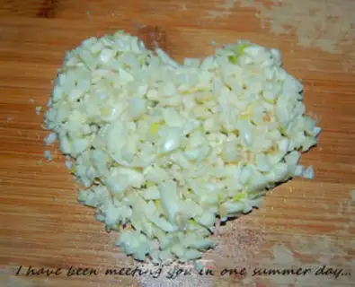 Make Homemade garlic step 1
