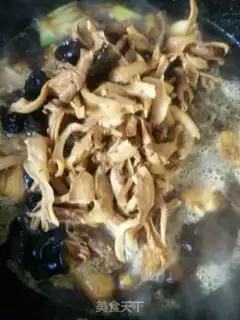 Make Chicken stew mushrooms step 5