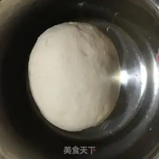 Make Onion roll step 0
