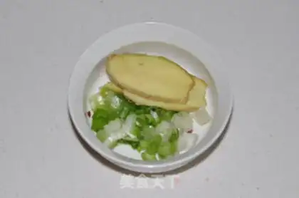Make Crab rice step 1