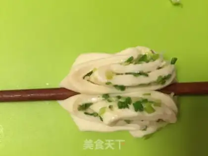 Make Onion roll step 6