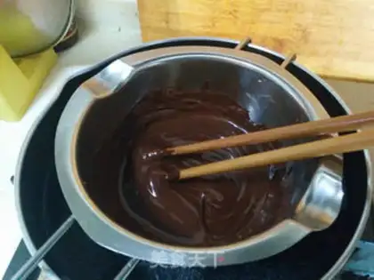 Make Rose lava cake step 1