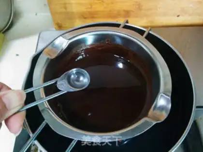 Make Rose lava cake step 4