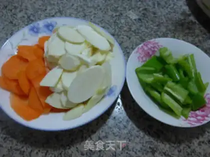 Make The peppers and carrots are made white step 0