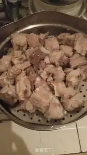 Make The raisin soup step 1
