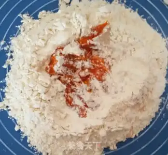 Make Pumpkin caterpillar bread step 3