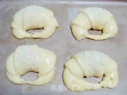 Make Gold pine horn bag step 10