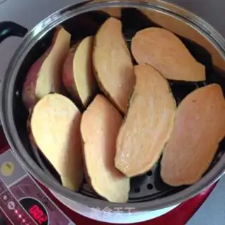 Make Cheese and potatoes step 1
