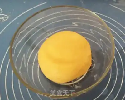 Make Pumpkin caterpillar bread step 8