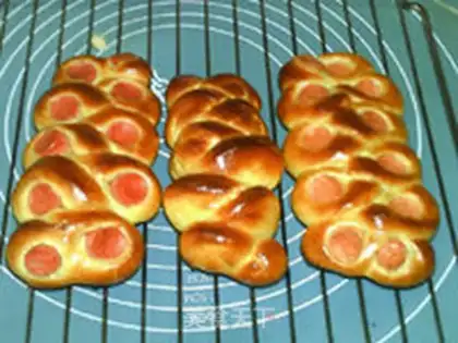 Make Sausage bread step 18